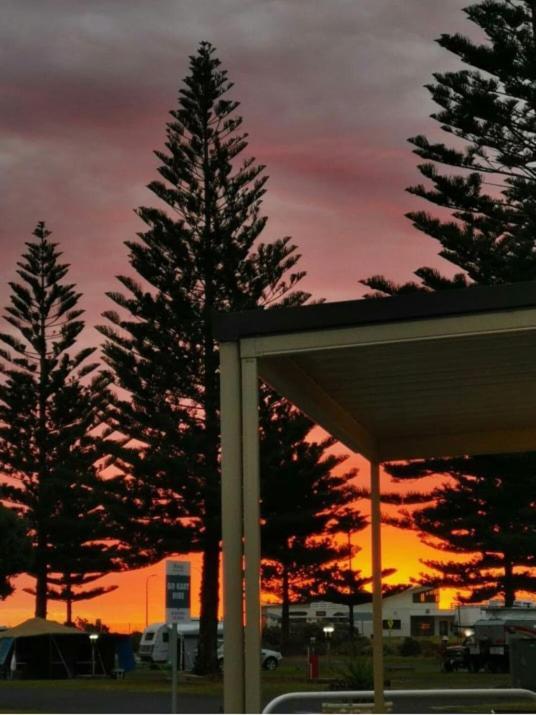 Moana Beach Tourist Park エクステリア 写真